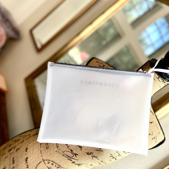 Wet Dry pouch bag. ESSENTIAL clutch for any use, you choose. size 12 X 9. - Picture 2 of 4